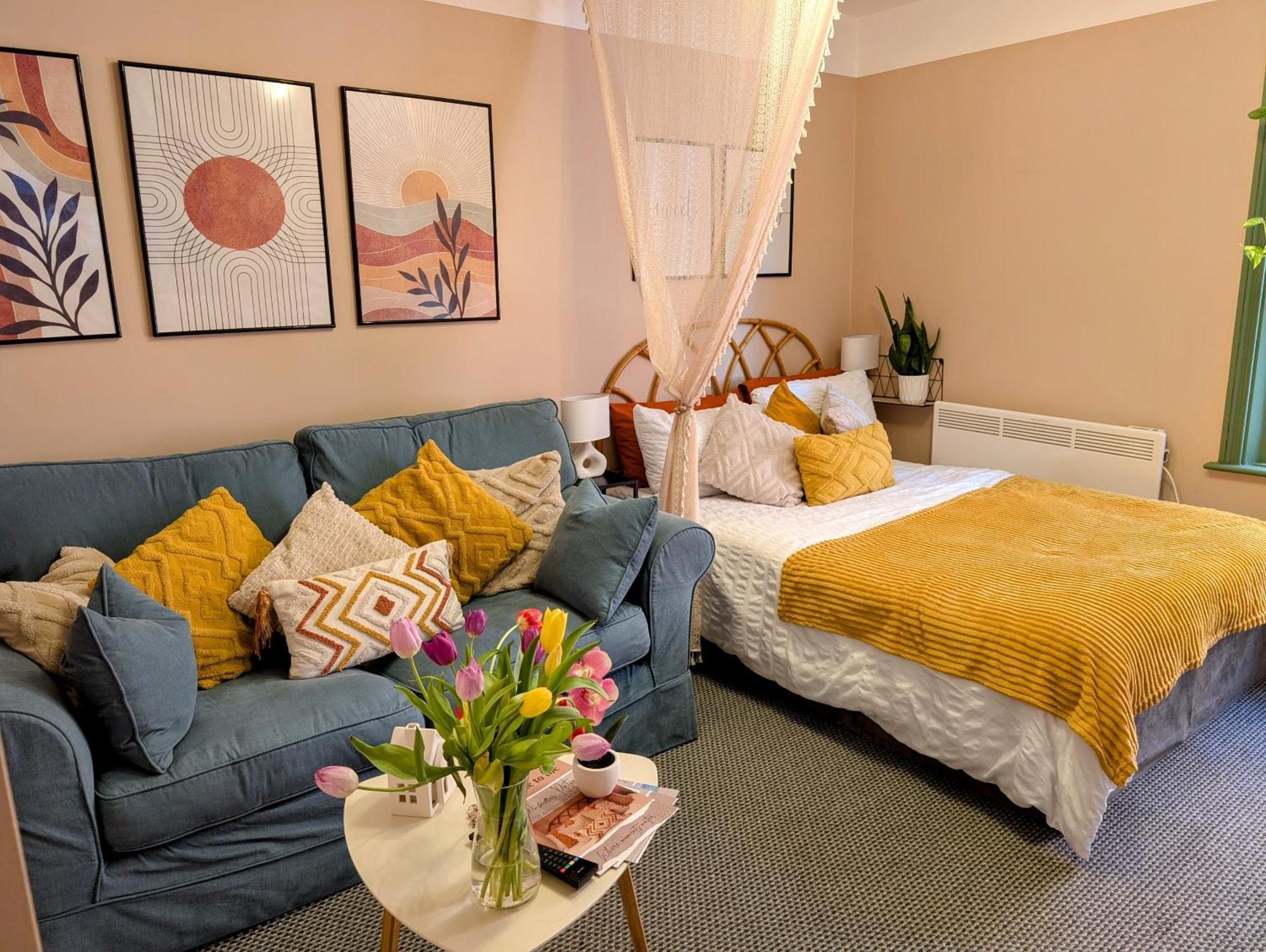 Peacehaven Retreat - 4 Minutes From The Beach! Pet Friendly! Weymouth Eksteriør billede