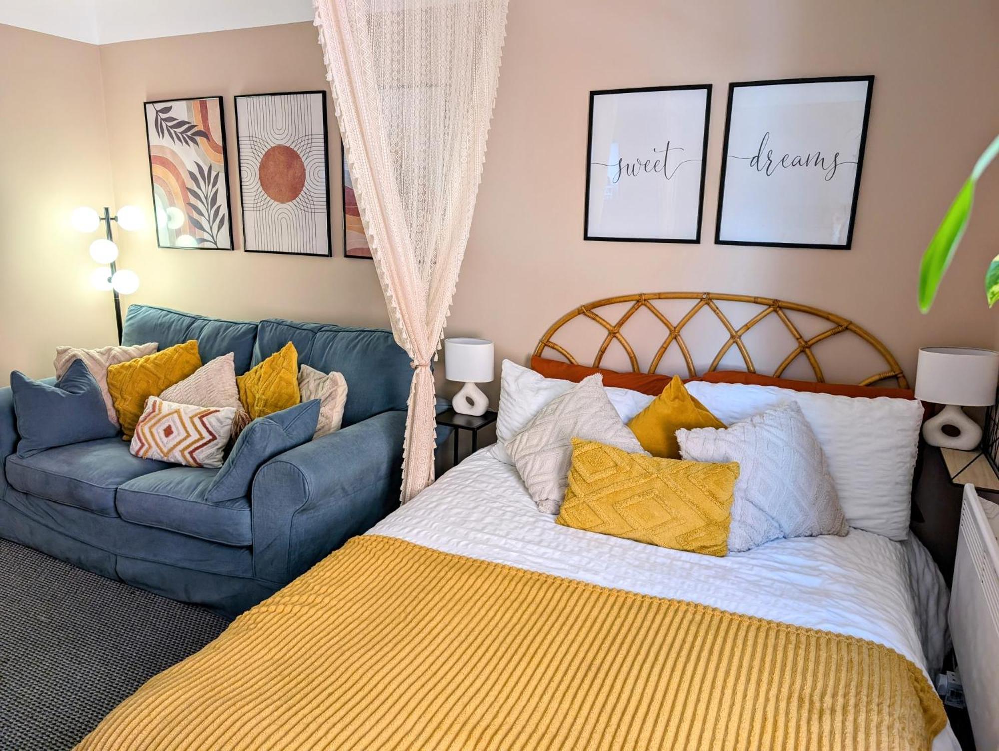 Peacehaven Retreat - 4 Minutes From The Beach! Pet Friendly! Weymouth Eksteriør billede